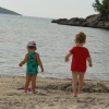 Пляж для отдыха с малышами в Черногории.