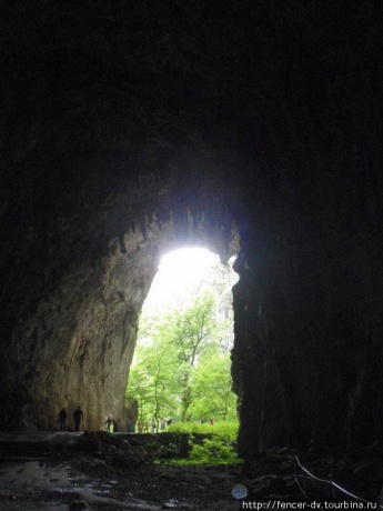 Рядом с Шкоцанскими пещерами