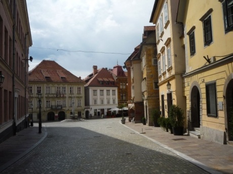 Словения: Постойна Яма, Предъямский град, Любляна