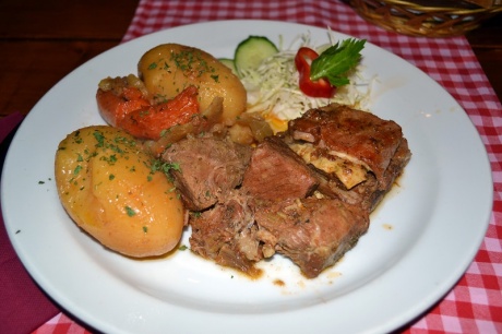 Черногорская еда и напитки