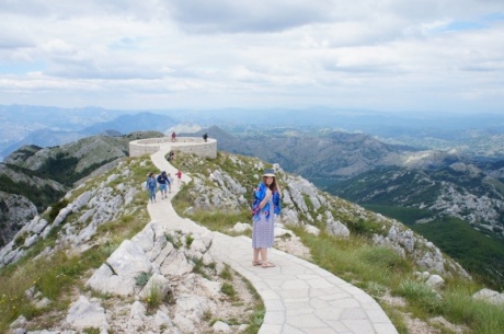 Такая разная Черногория- ошеломляющая, добрая, простая и своя)