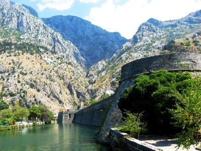 Горящая Черногория - бюджетная,но яркая!!!:-) август 2011