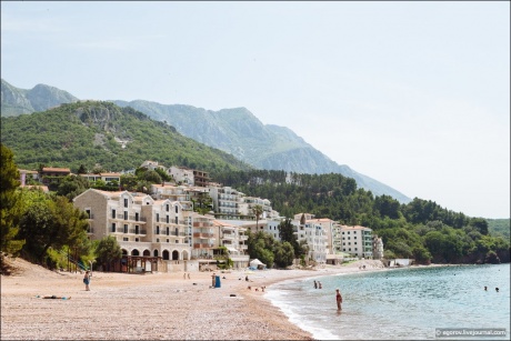 Sveti-Stefan - запретный остров-гостиница и пляж за 75 евро