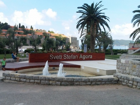Черногория 2014: Прогулка от Будвы до острова Свети-Стефан и обратно