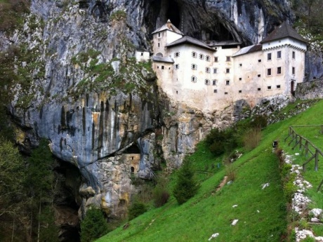 Путешествие к Предъямскому замку, Словения
