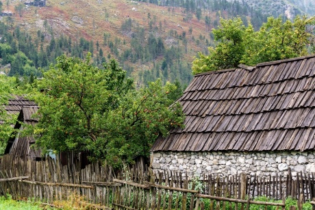 Албанская осень.