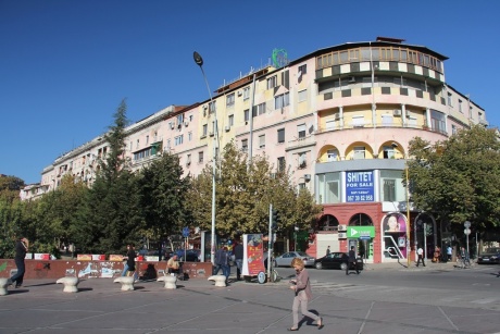Загадочная Тирана - дома, люди, улицы, еда, жизнь