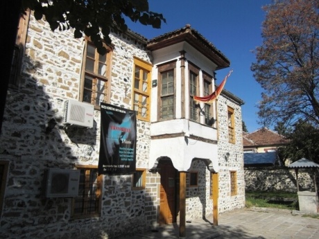 Корча - культурный центр и самый европейский город Албании