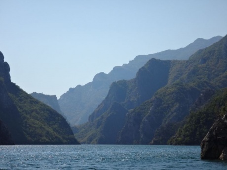 Опять неевропистая Европа: открытие Албании (Часть 4) Озеро Коман