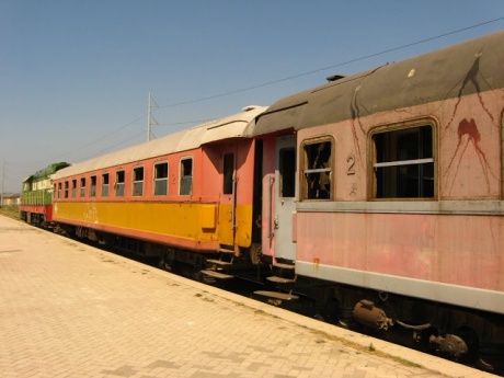 Албанские железные дороги