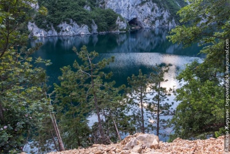 Дорога между Боснией и Черногорией - одна из красивейших границ