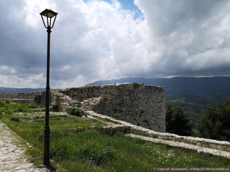Самостоятельно по Албании — горный Берат и его крепость