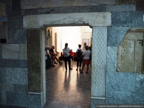 Исторический музей в Тиране — главный музей Албании