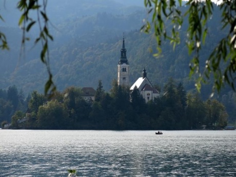 В глубинке Словении - озеро Бохинь, Блед, городок Шкофья Лока